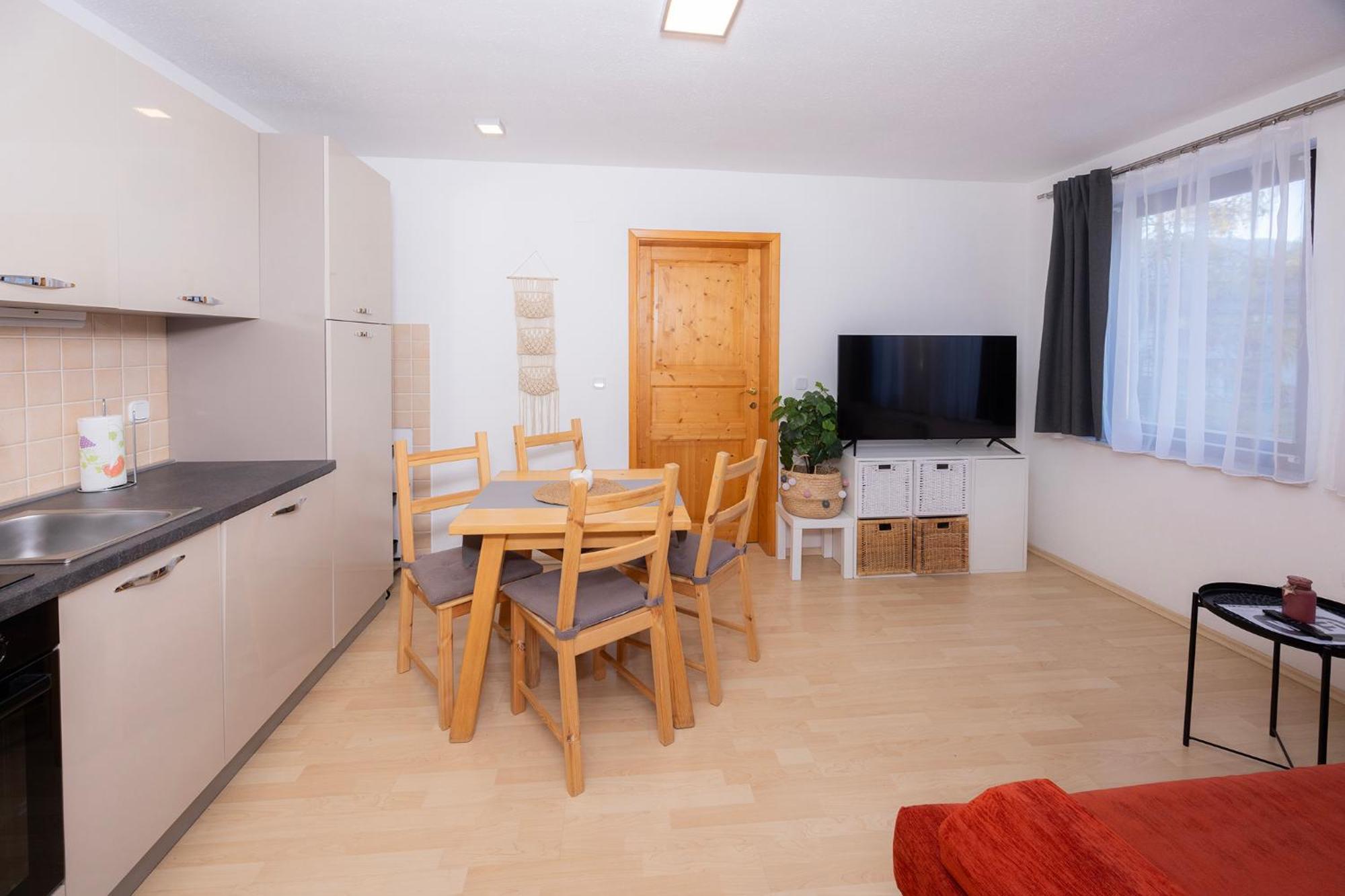 Apartmaji Anze ครานสกา โกรา ห้อง รูปภาพ
